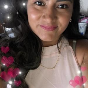 Meet your Posher, Claudia